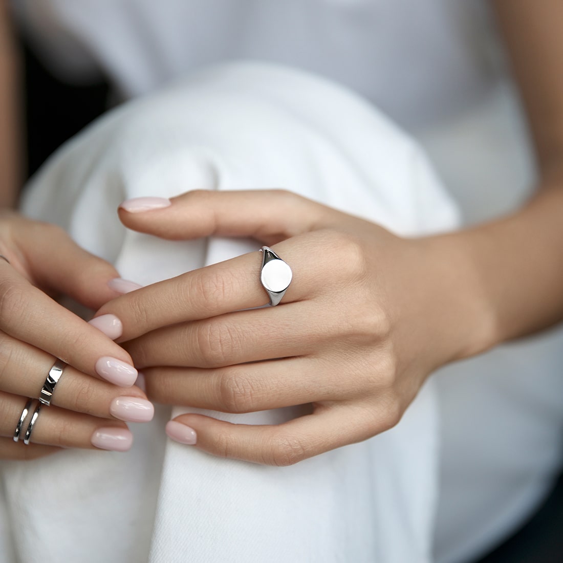 Signet ring Circle