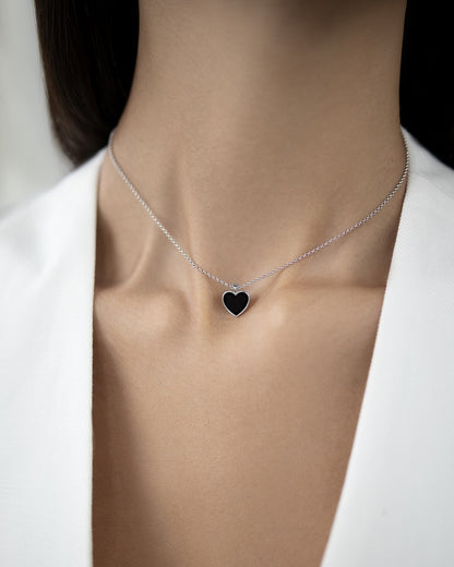 Heart necklace with onyx