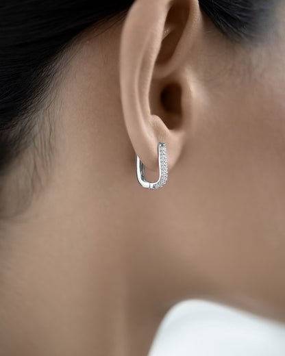 Rectangular earrings with stones