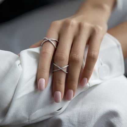 Ring X with stones on the base