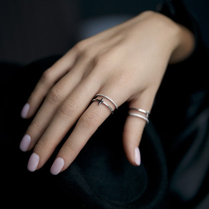 Double Ring Cross