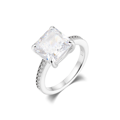 Ring with a stone in a princess cut