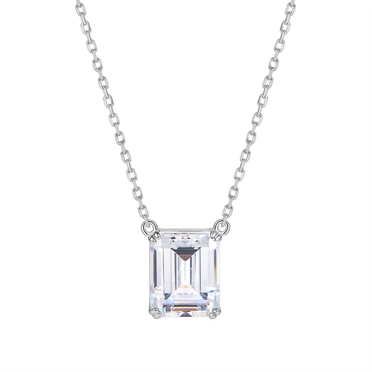 Necklace with a stone in a baguette cut