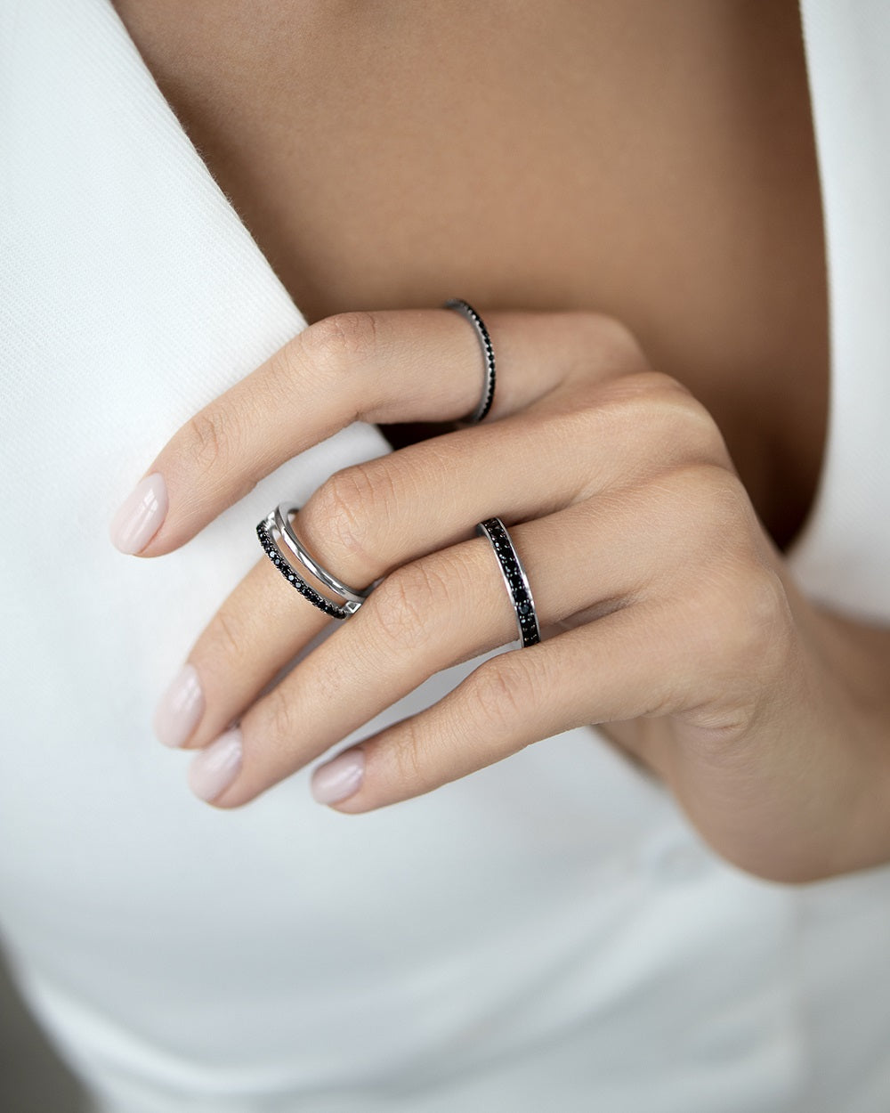 Ring Stripes with black cubic zirconia