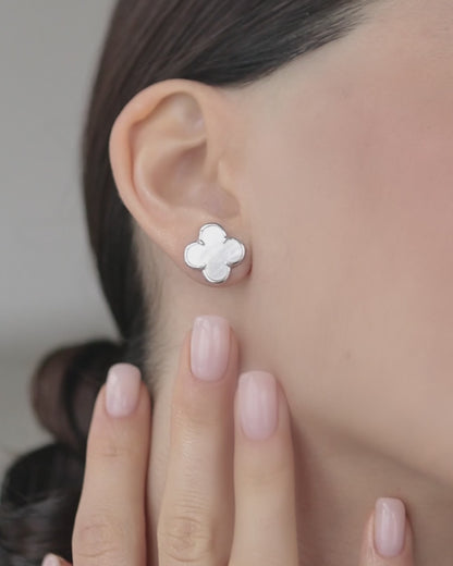 Clover earrings with mother of pearl