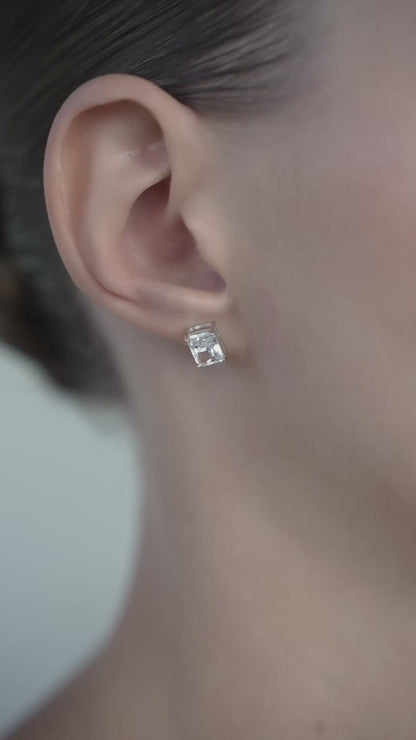 Earstuds Princess cut CZ