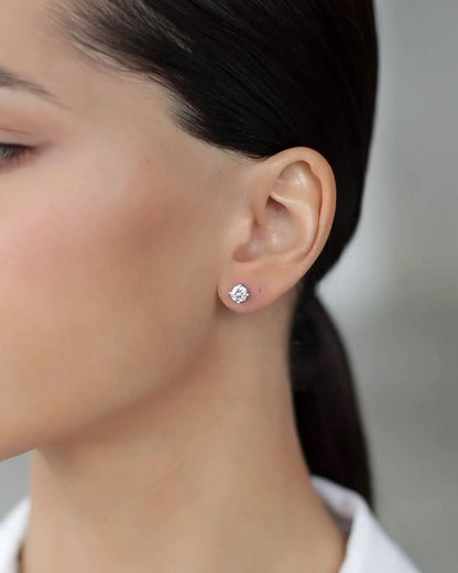 Stud earrings with cubic zirconia 6 mm