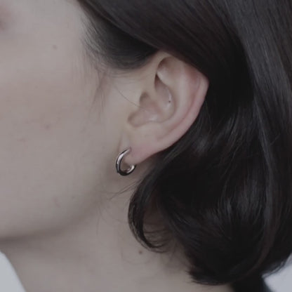 Hula hoop earrings 1.4 cm