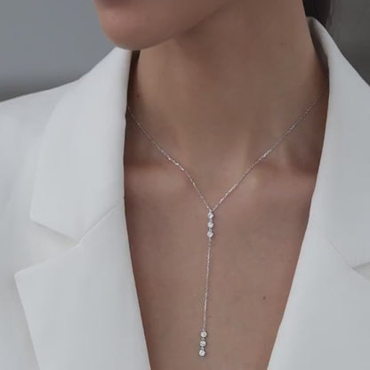 Necklace-tie Ellipsis