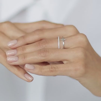 Double Ring Cross