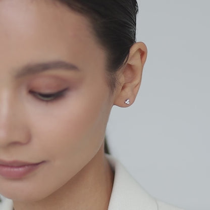Stud earrings with three cubic zirconia