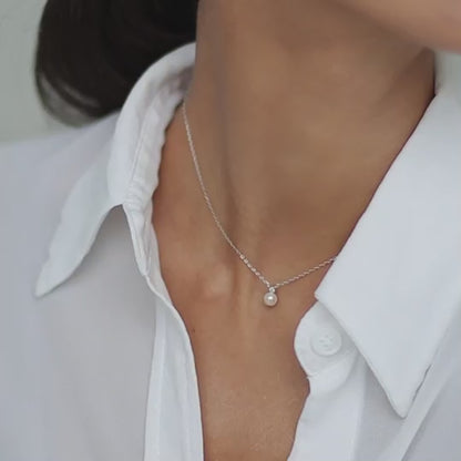 Necklace Drop of Pearls