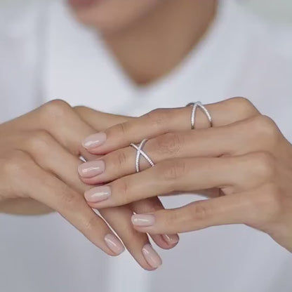 Ring X with stones on the base