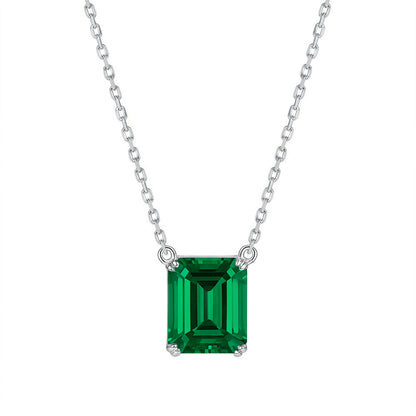 Necklace with green stone in baguette cut